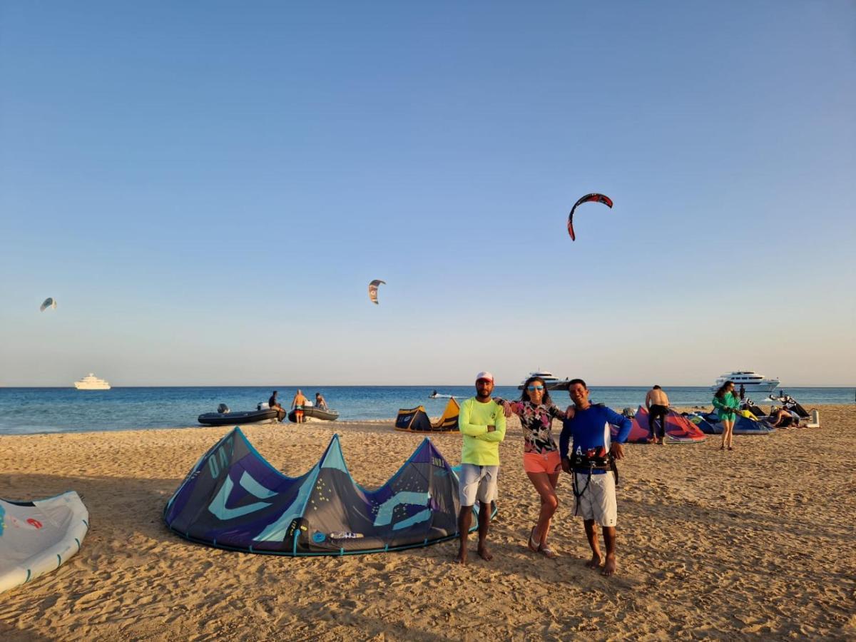 Masters Surf School Botel Hurghada