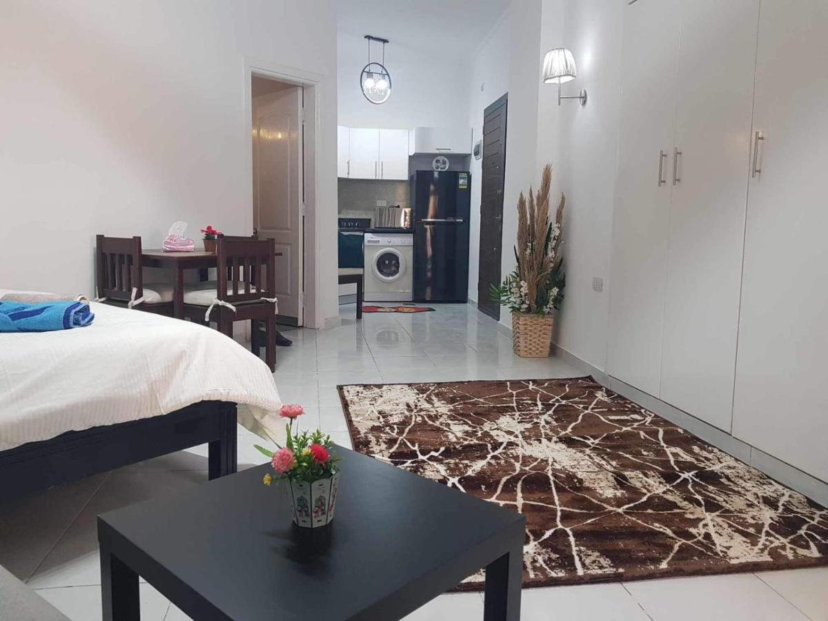 وحدة فندقية سياحية بكمبوانداند وسط Apartment *