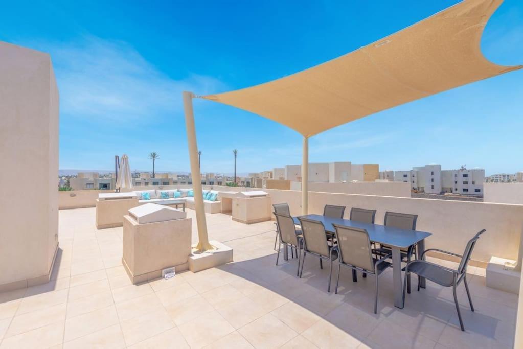 Apartment 3br Penthouse In Mangroovy. Pool, Beach, Priv Roof *