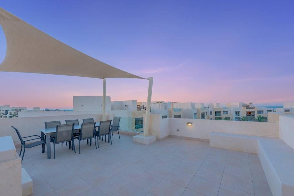 Apartment 3br Penthouse In Mangroovy. Pool, Beach, Priv Roof *