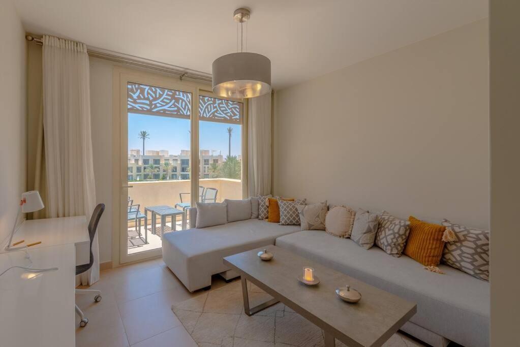 Apartment 3br Penthouse In Mangroovy. Pool, Beach, Priv Roof