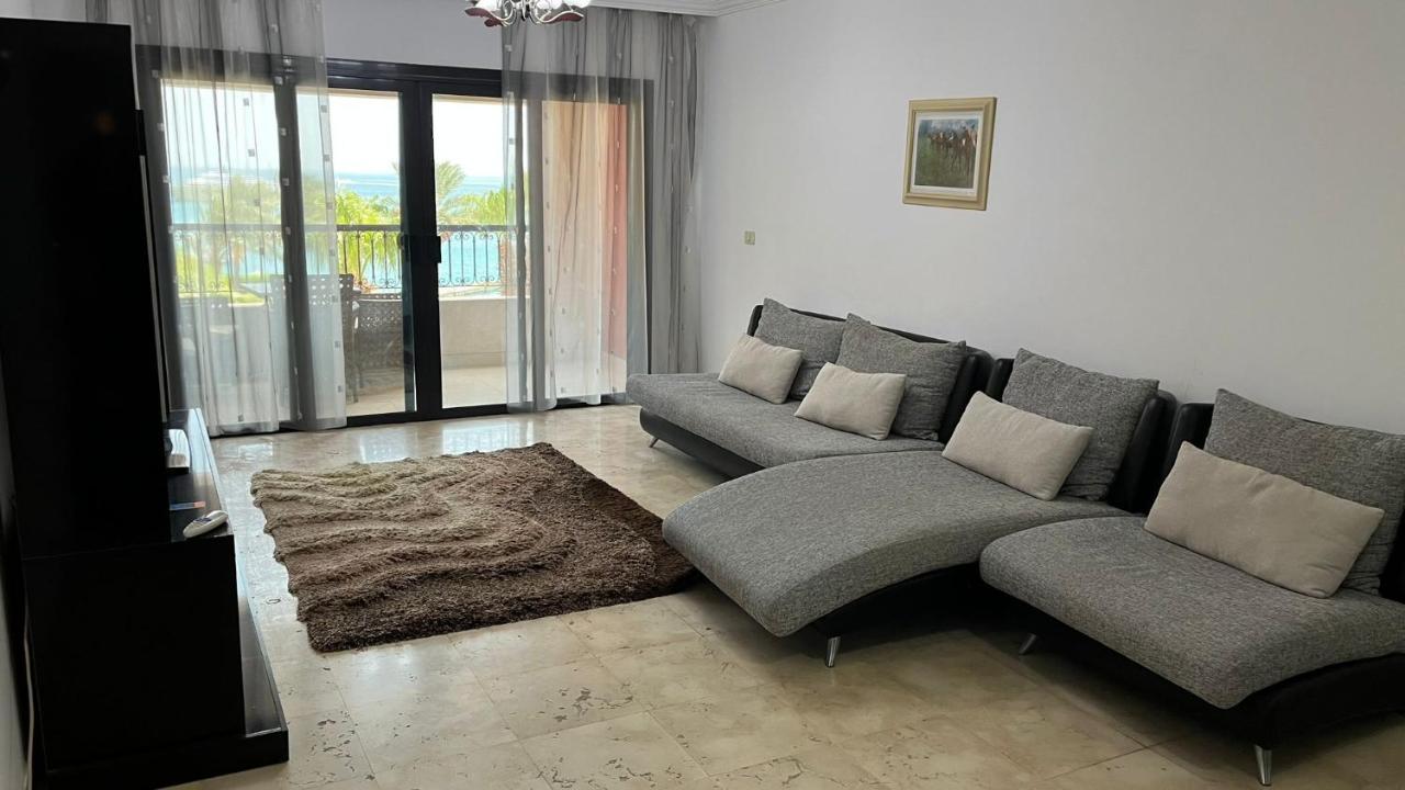Esplanada Apartment
