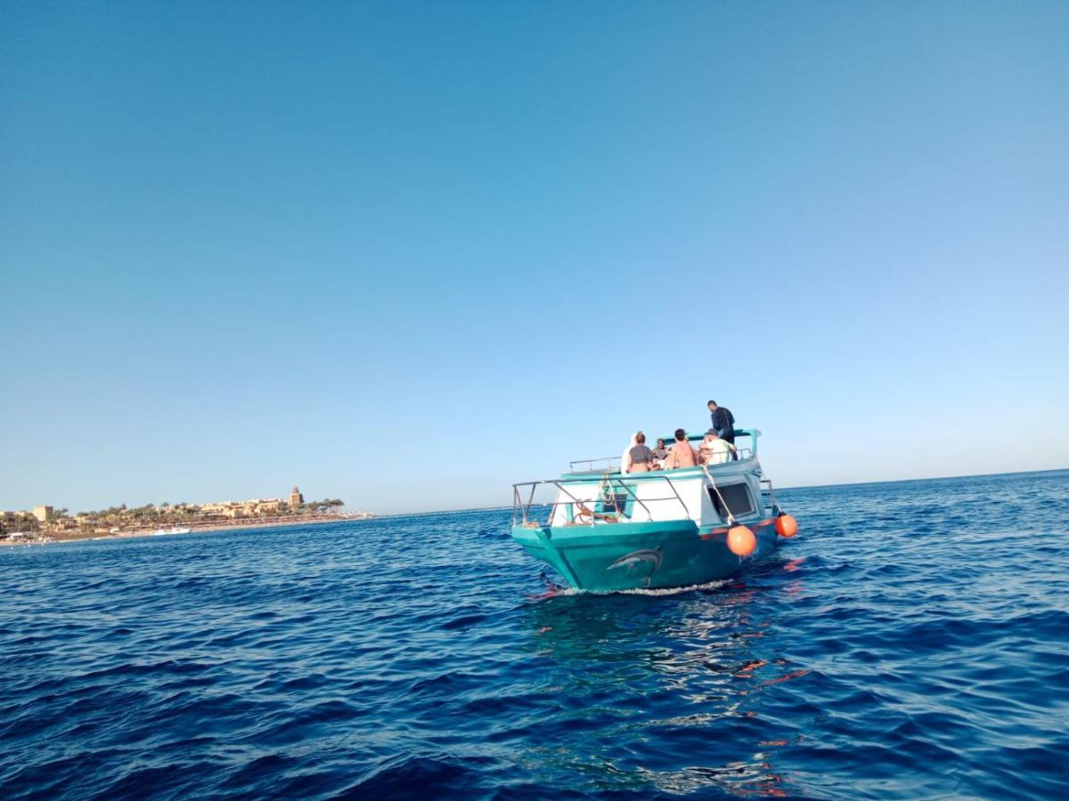 Botel Hero Boat