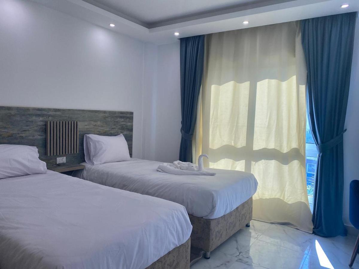 Fanadir Bay Five Stars