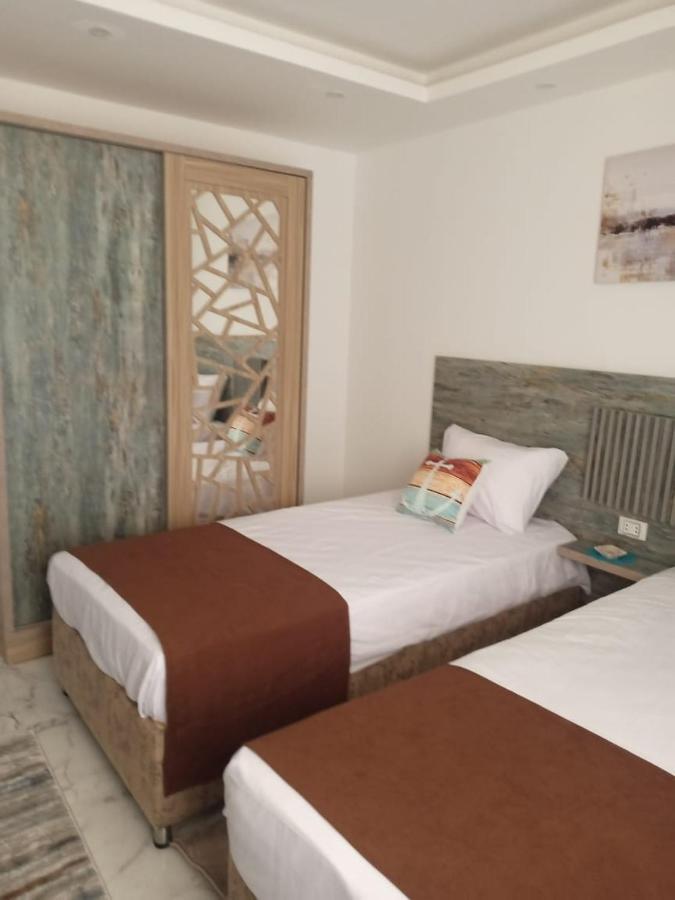 Fanadir Bay Five Stars