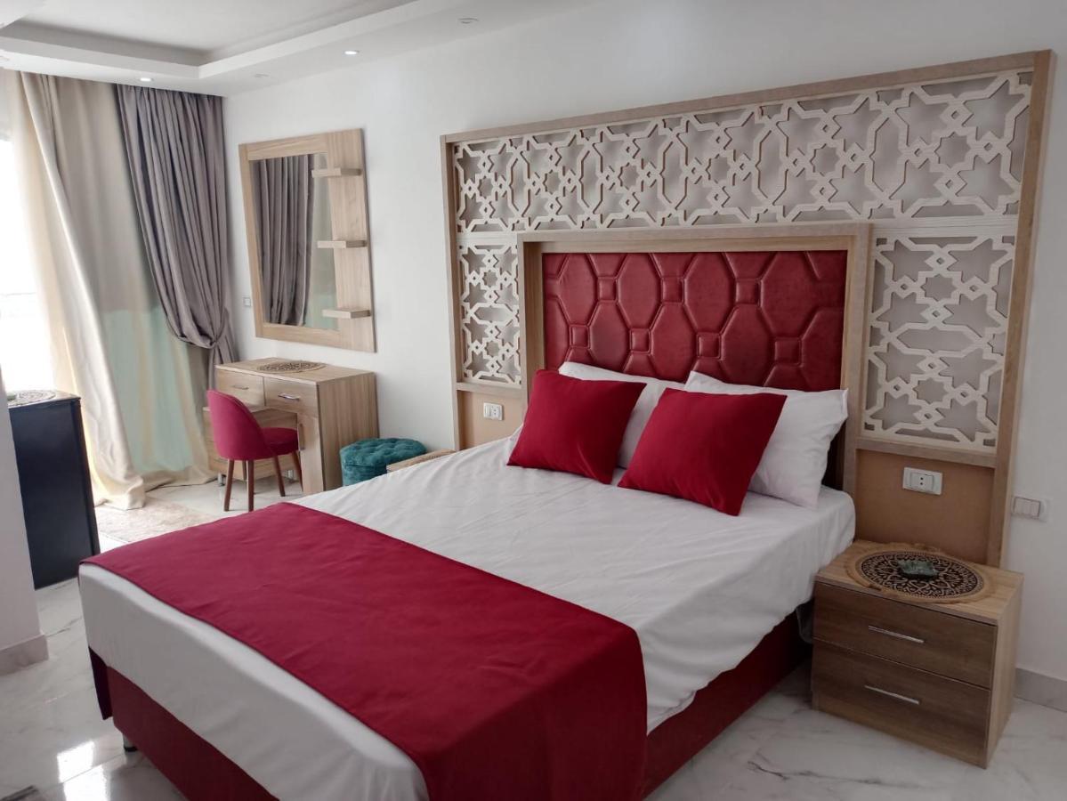 Fanadir Bay Resort *