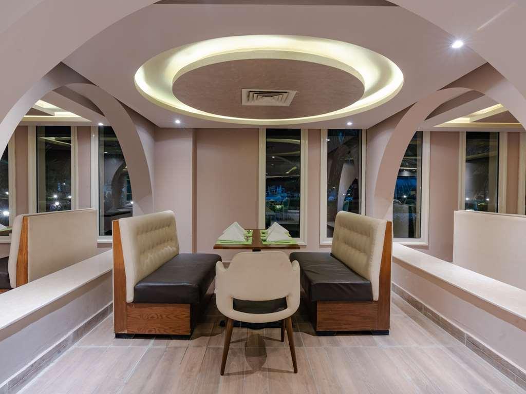 Seven Seas Jolie Bay Resort 5*
