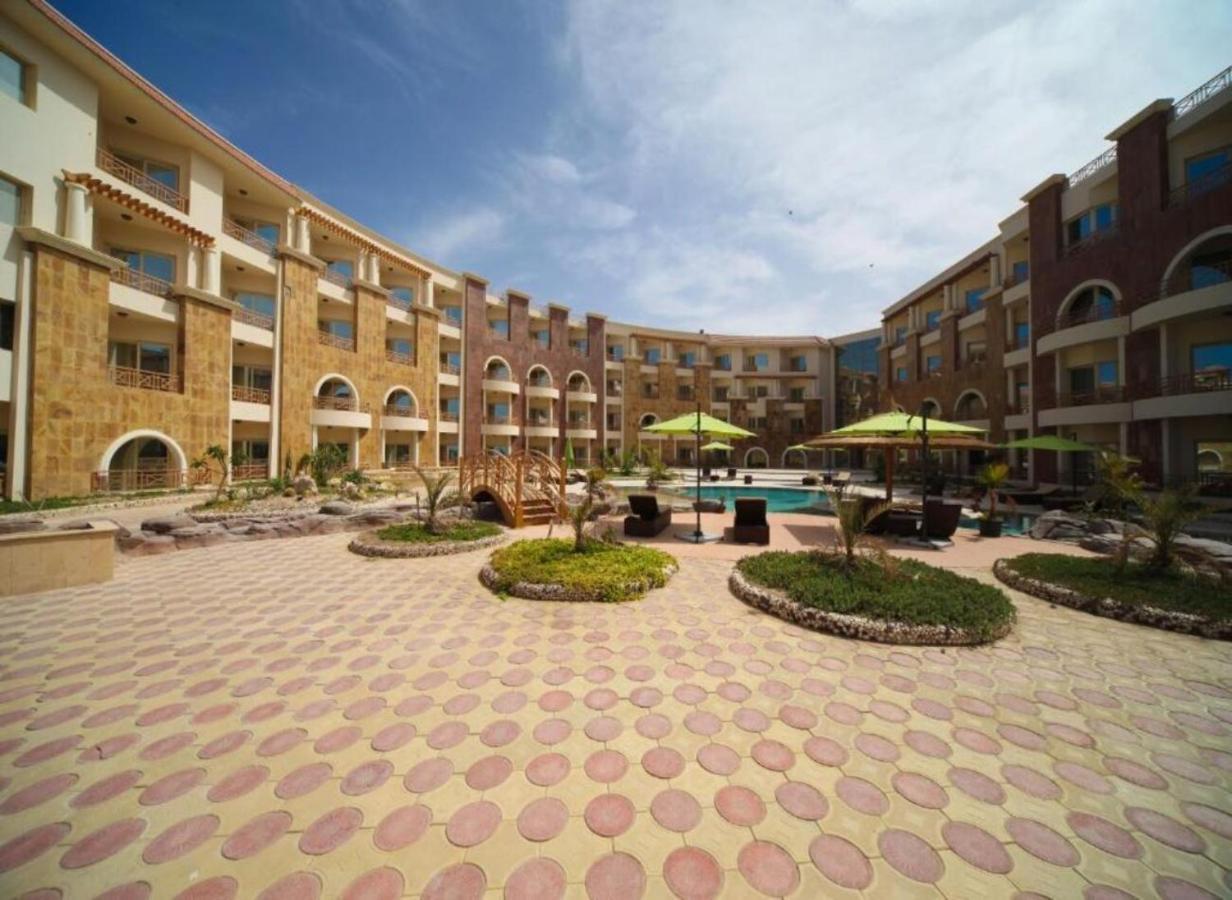 Royal Resort, Apartment *