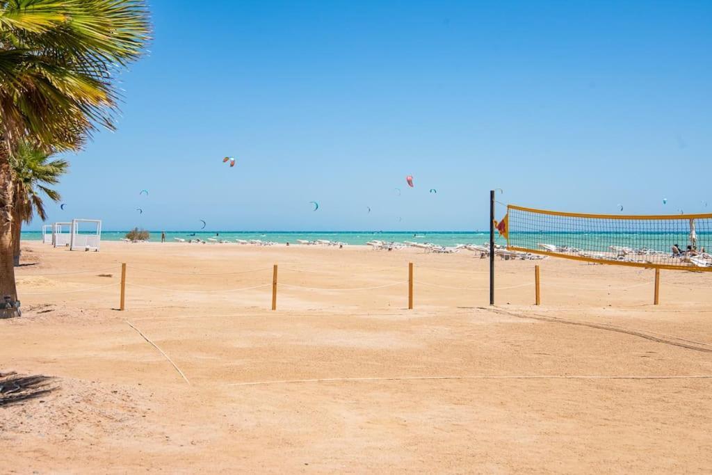 Modern With Great Pool & Access Hurghada