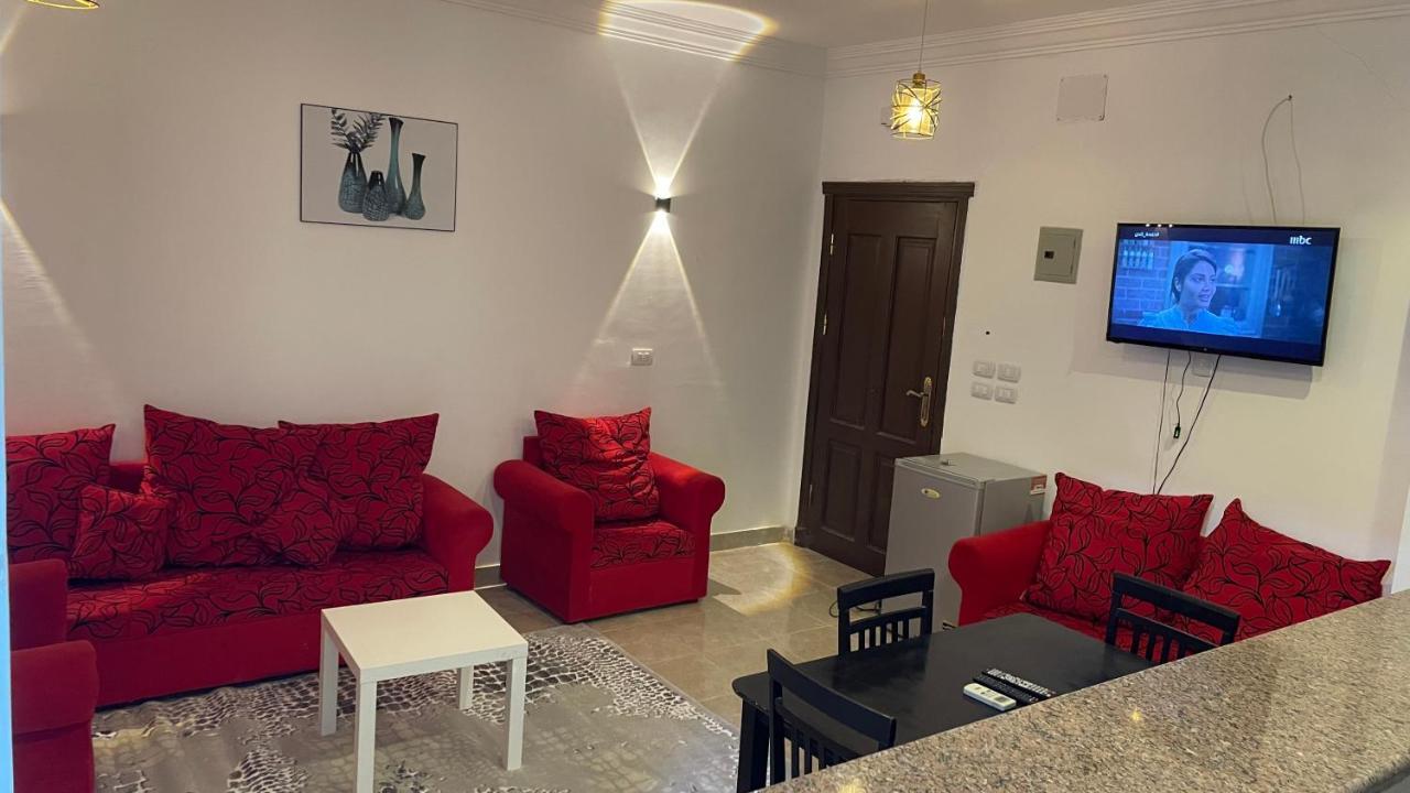 Red Ruby Compound الياقوتة الحمراء Apartment *