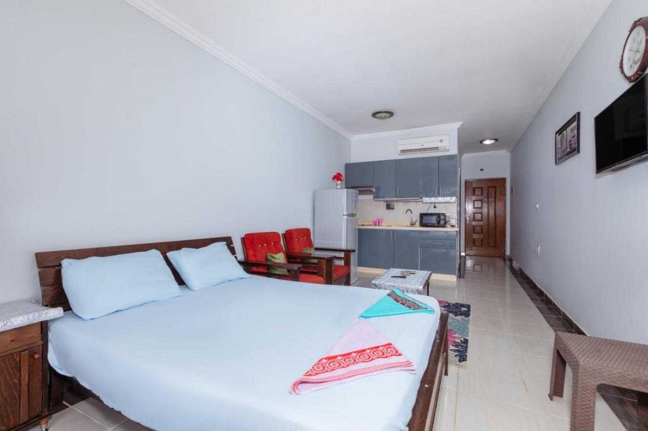 Modern Amenities Apartment