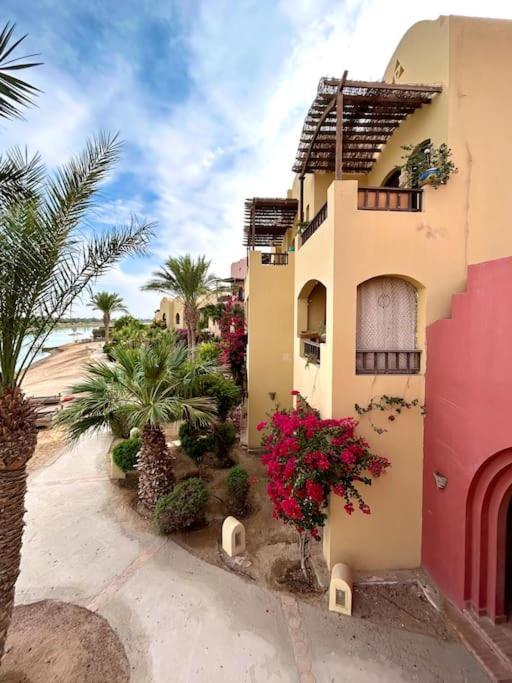 Sunshine Y1-1-19 Hurghada