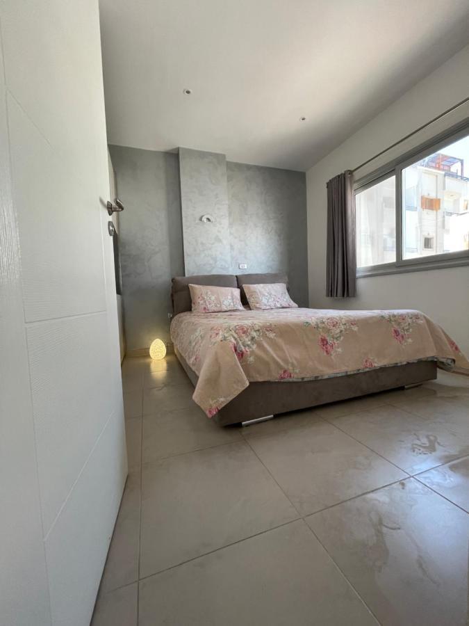 Rent A Apartment *