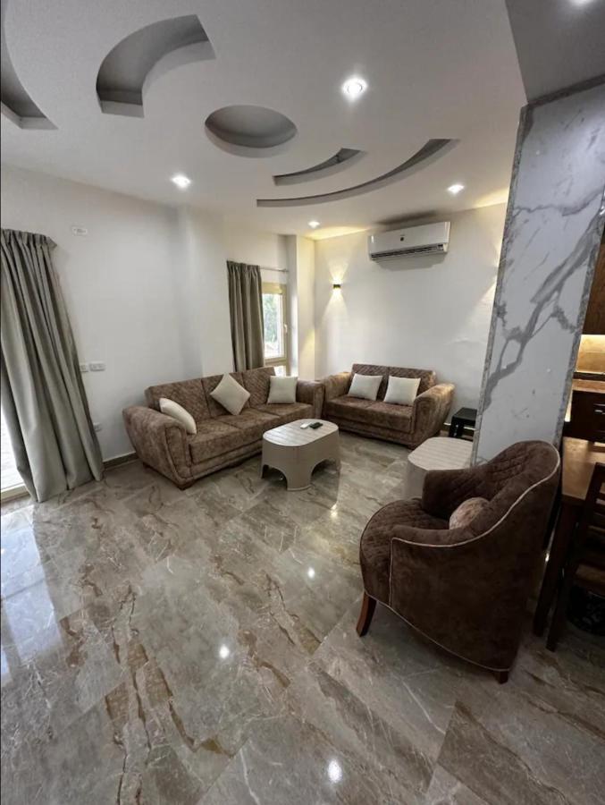 Apartment Noura Luxury With Free Pool And Access In *