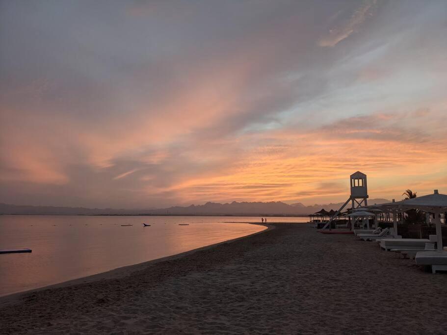 Villa Modern Soma Bay 2br W Sea Views, & Pool Access Hurghada