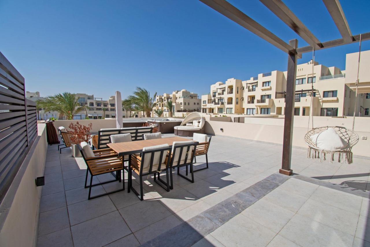 Apartment Ollystays Fanadir Marina 1br Heated Jacuzzi