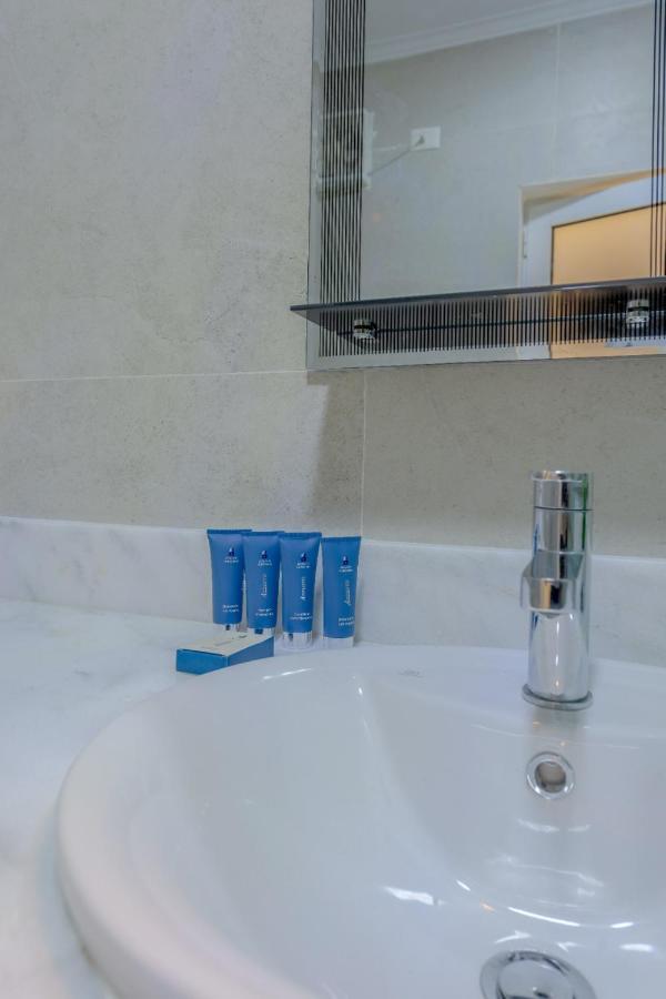Unique With Heated Pool And
