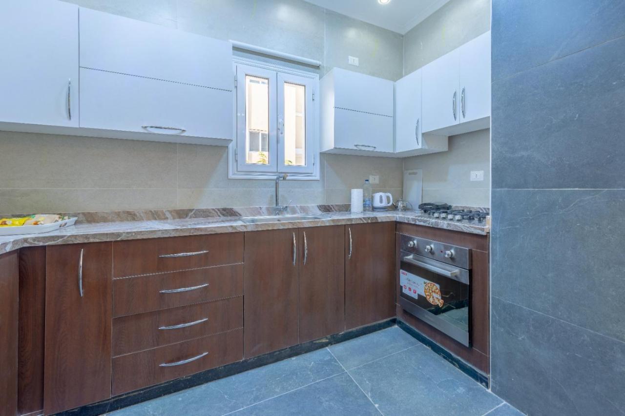 Villa Unique With Heated Pool And