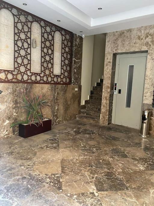 One Bedroom With Sea View In The Centre *
