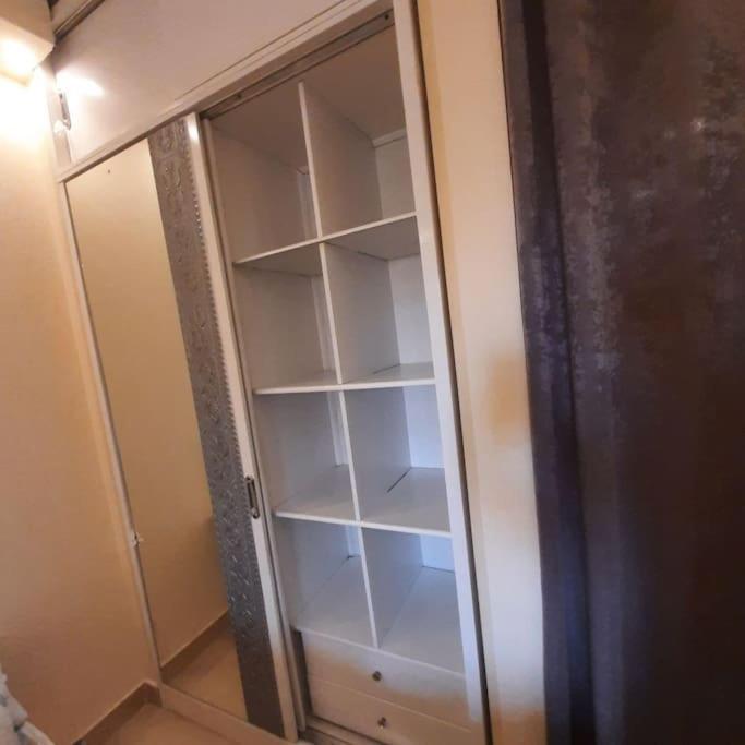 غرفه فندقيه فيو بحر ويوجد ٣ مسبح Apartment