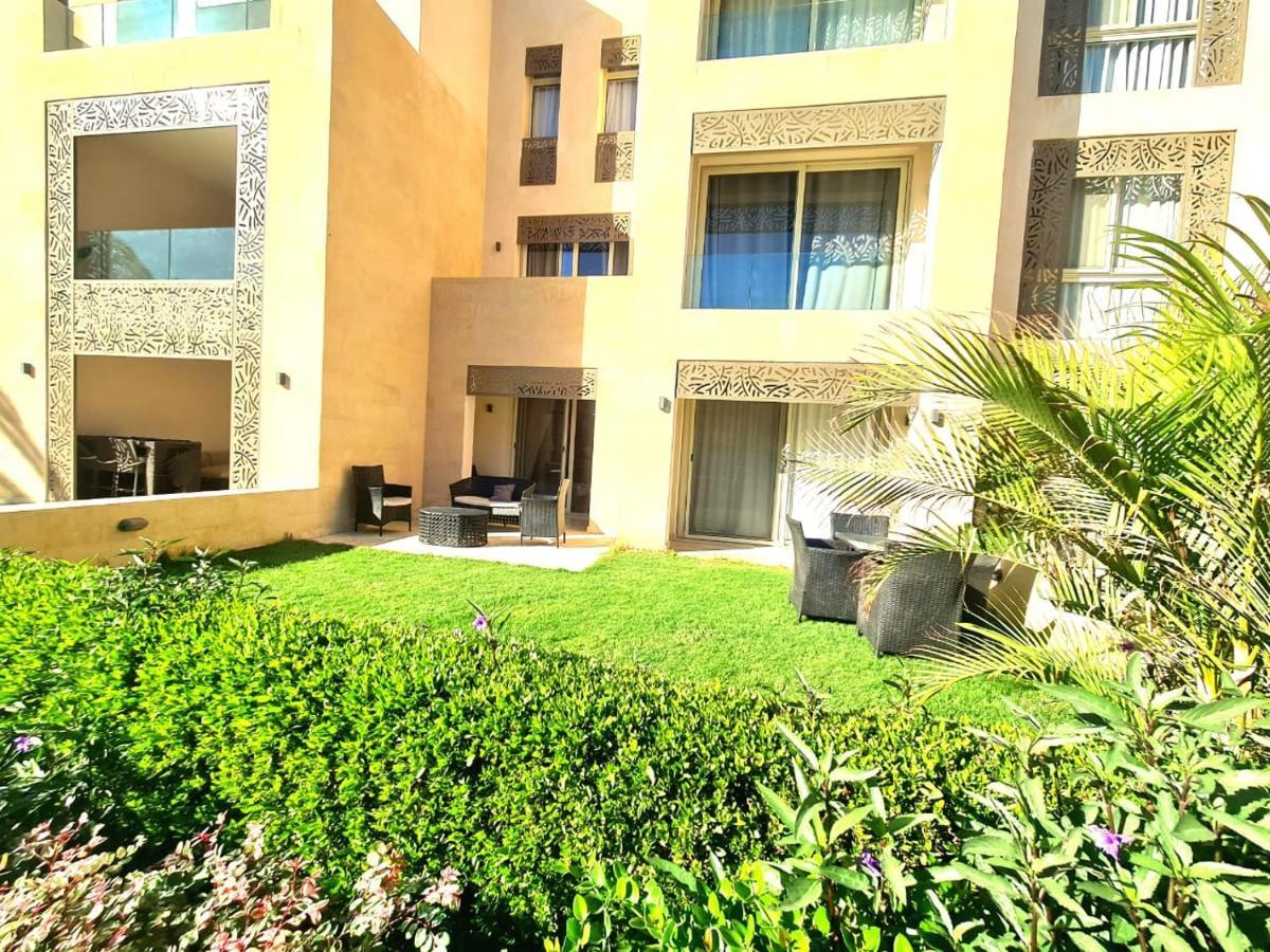 Fabulous Sea View 1 Bedroom & Private Garden To The Pool At Mangroovy Apartment