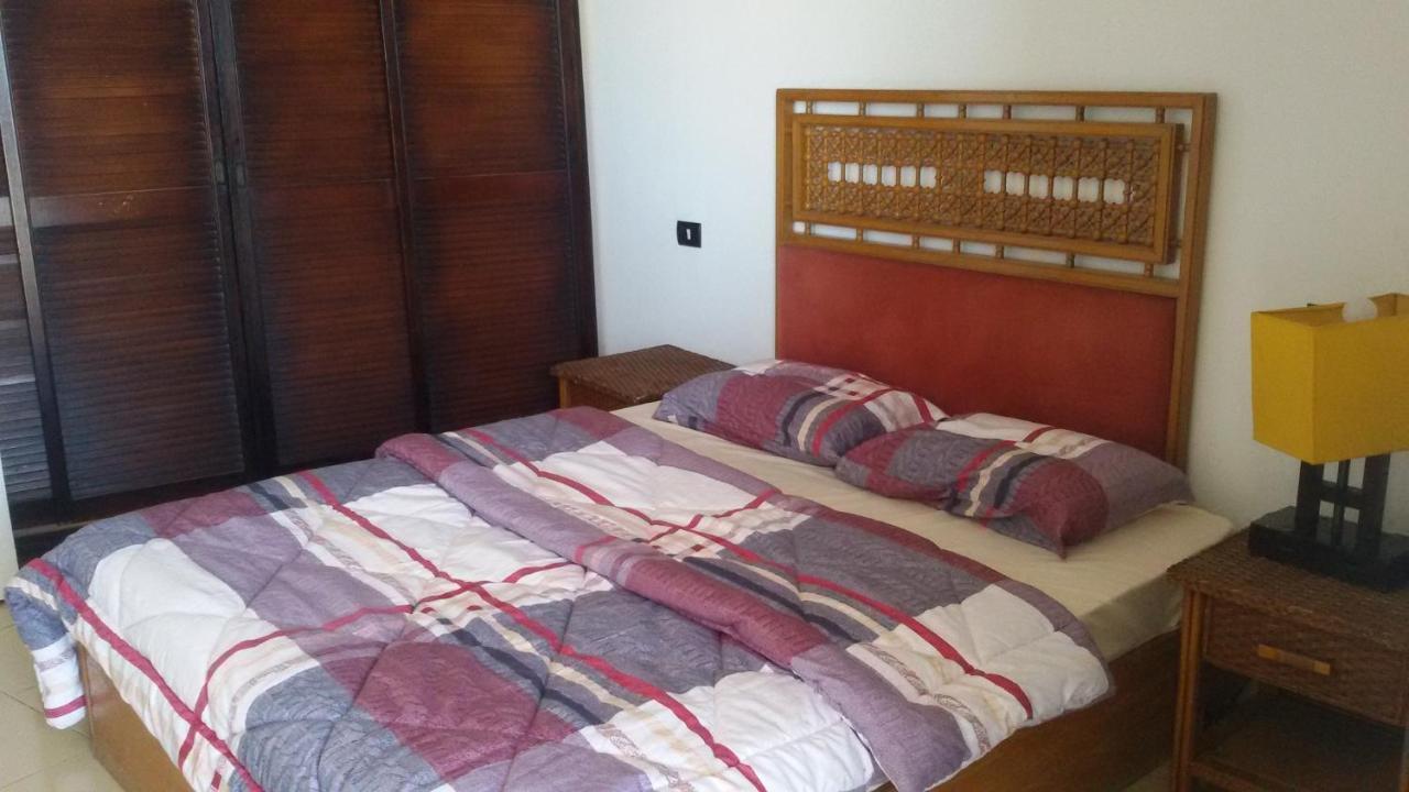 El Souk Mall Location In Town Apartment
