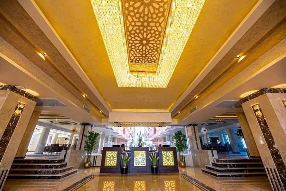 Casablanca * Hurghada