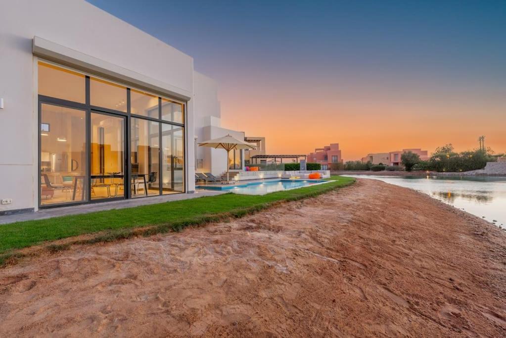 Villa 4br With Private Pool Tawila Lagoon El Gouna *