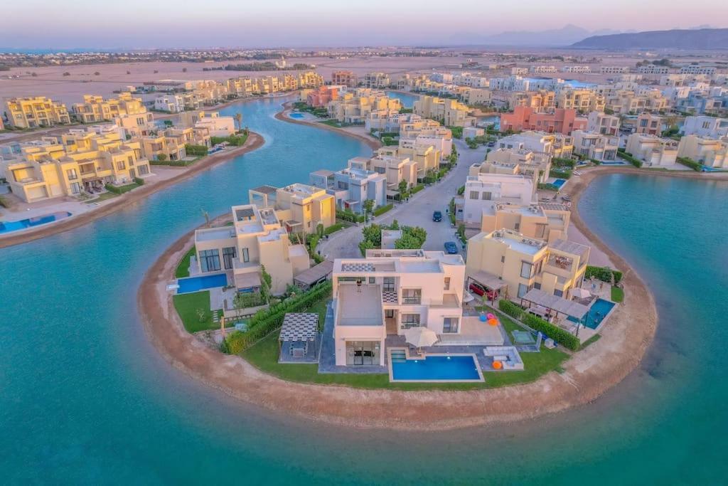 4br With Private Pool Tawila Lagoon El Gouna