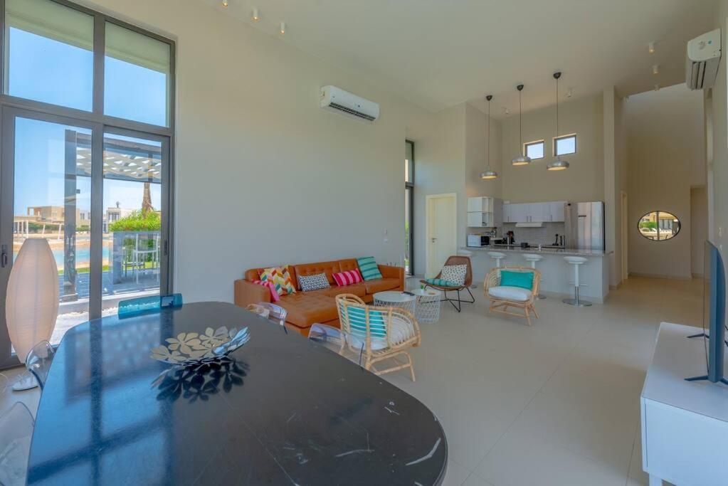 Villa 4br With Private Pool Tawila Lagoon El Gouna *