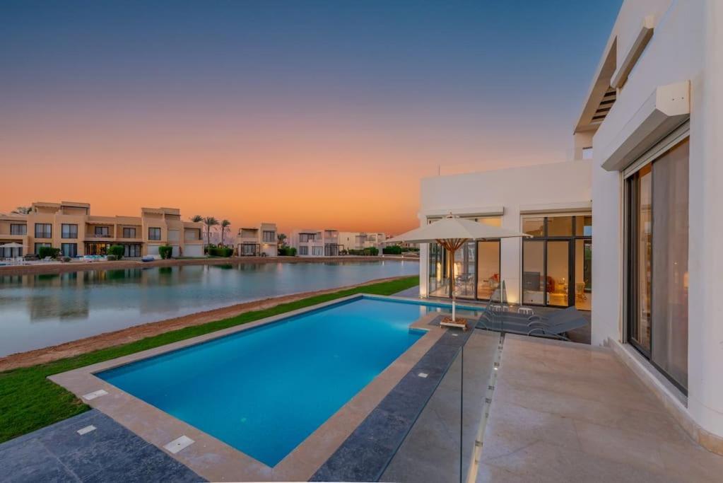 Villa 4br With Private Pool Tawila Lagoon El Gouna Hurghada