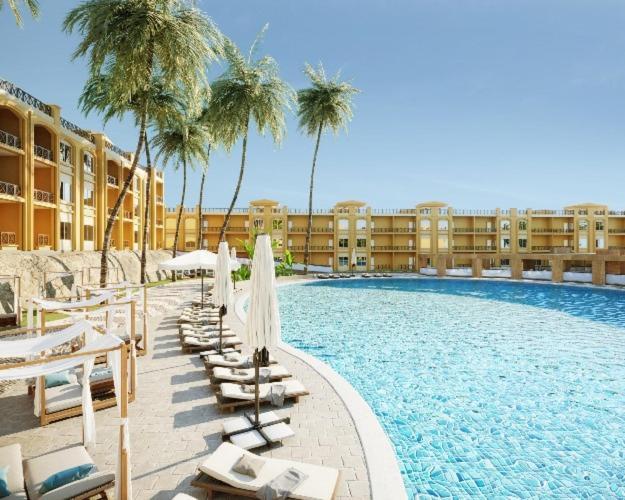 Bay View Sahl Hasheesh *