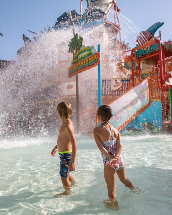 Grand Waterworld Makadi Family Star - Couples And Families Only Resort