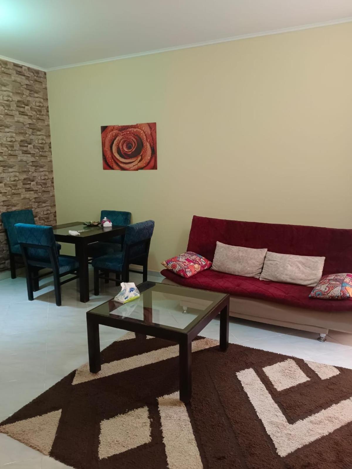 Desert Pearl Apartment *