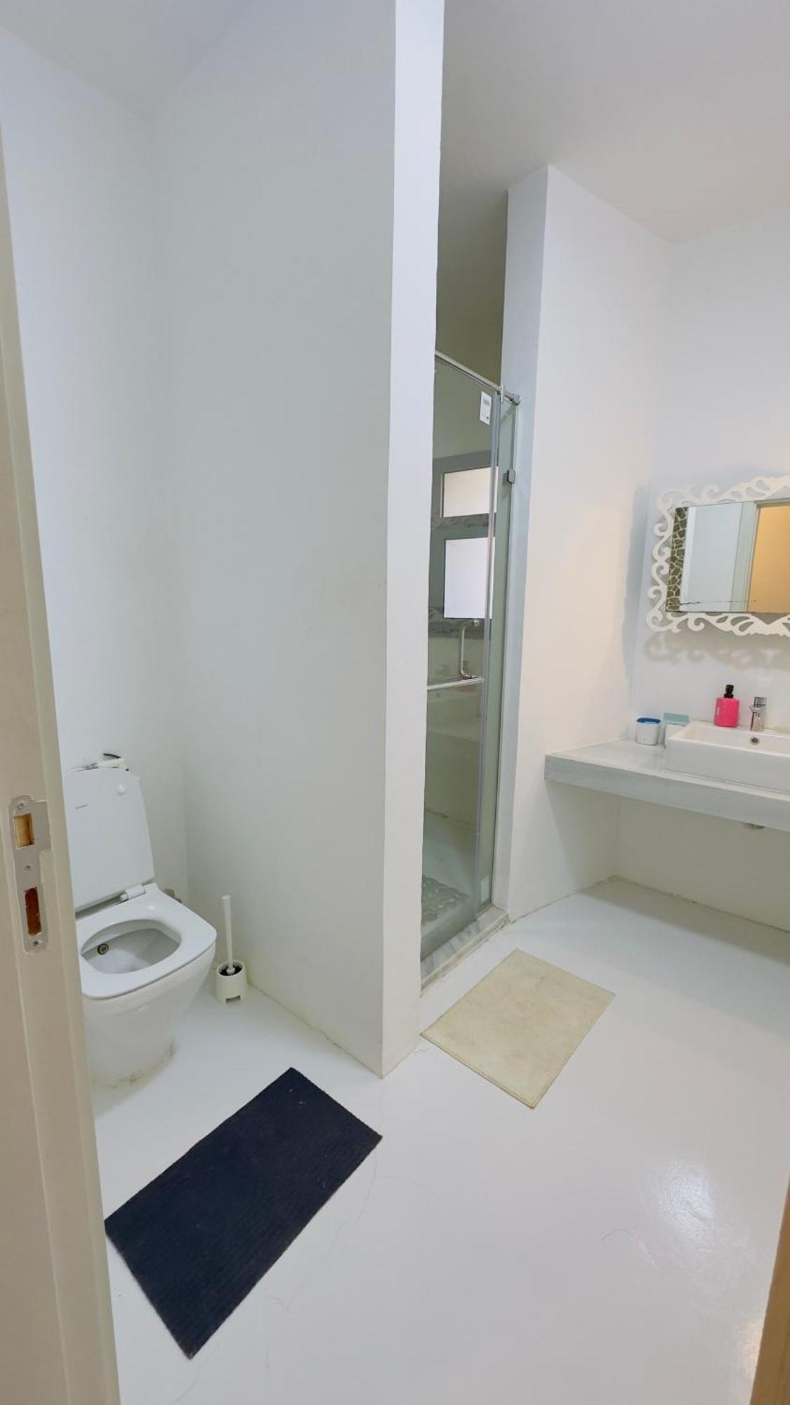 Luxury 3 Bedroom In Swan Apartment *