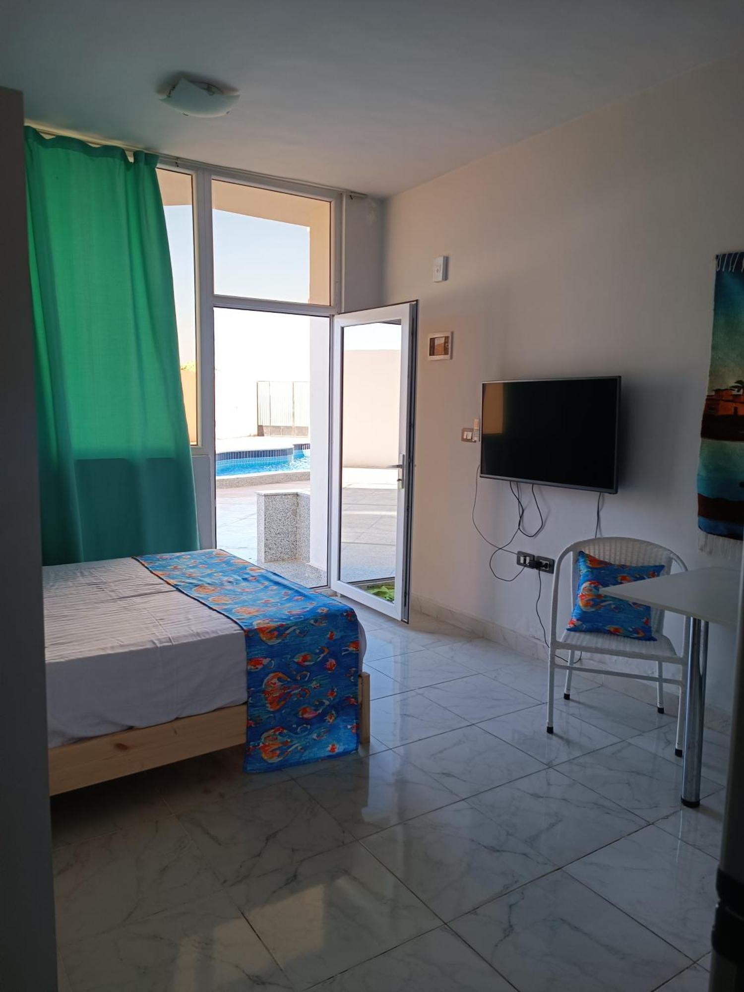 Pool View With Terrace Appartement Hurghada