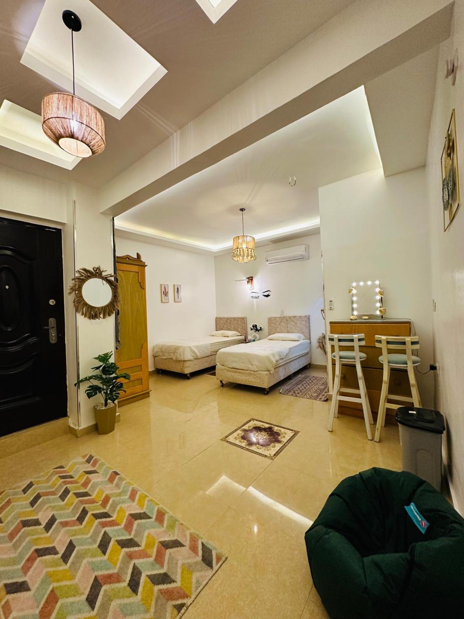 Alis Villa