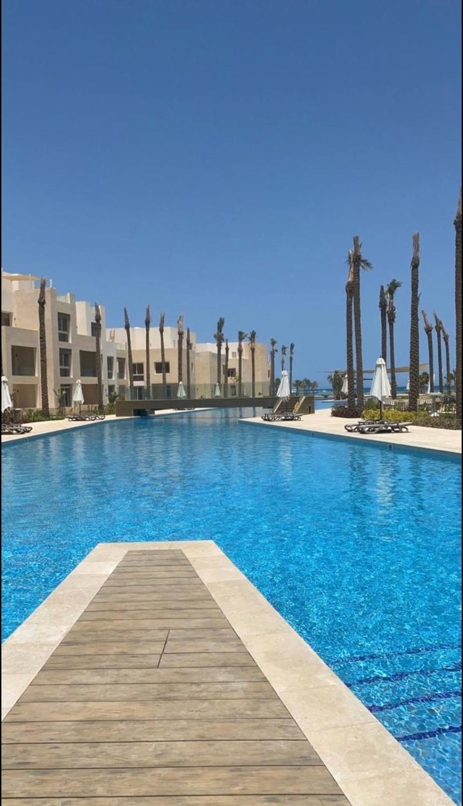 Fabulous Sea View 1 Bedroom & Private Garden To The Pool At Mangroovy Apartment