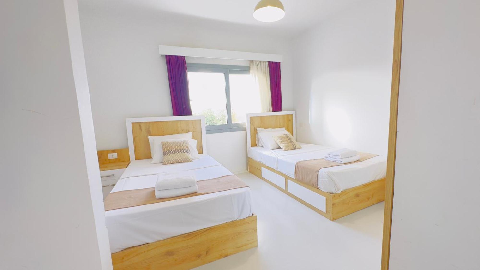 Luxury 3 Bedroom In Swan Apartment