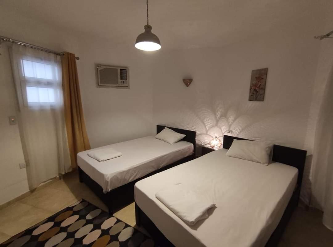 3 Bedroom Apartment *
