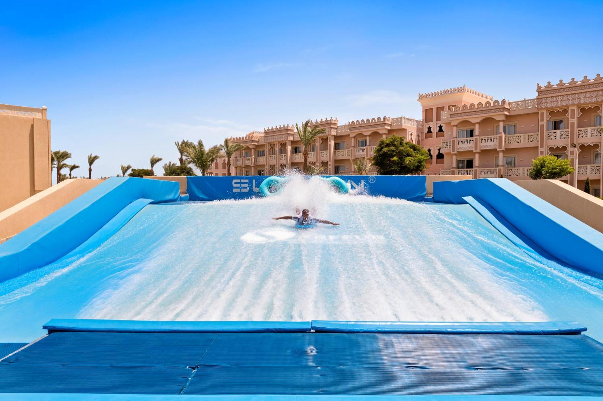 Resort Albatros Aqua Park - 5*