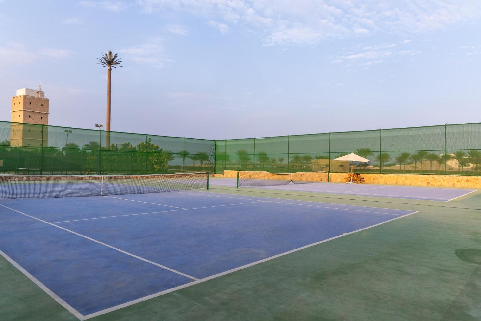 Arabesque Resort, &