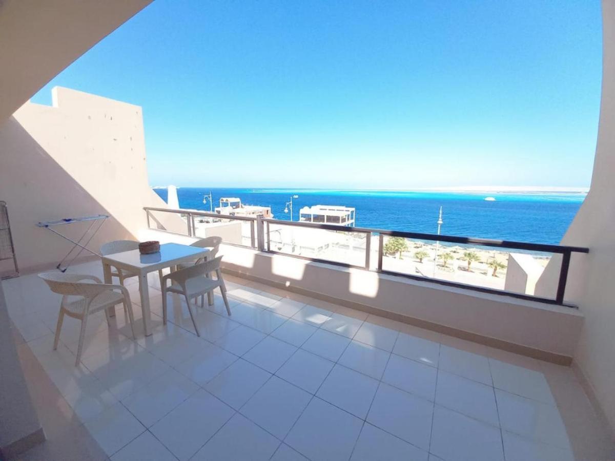 Sea View Compound Apartment *