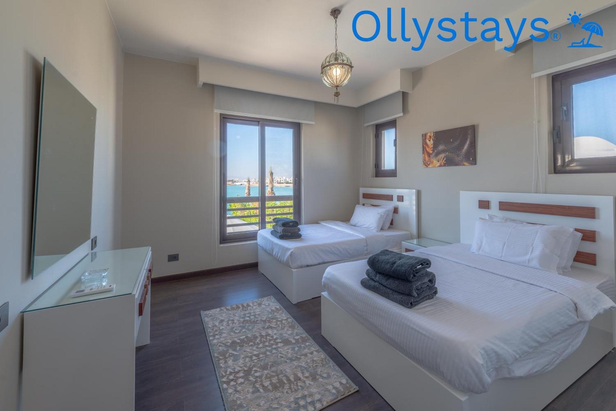 Ollystays Ancient Sands 4 Bedroom Heated Pool *