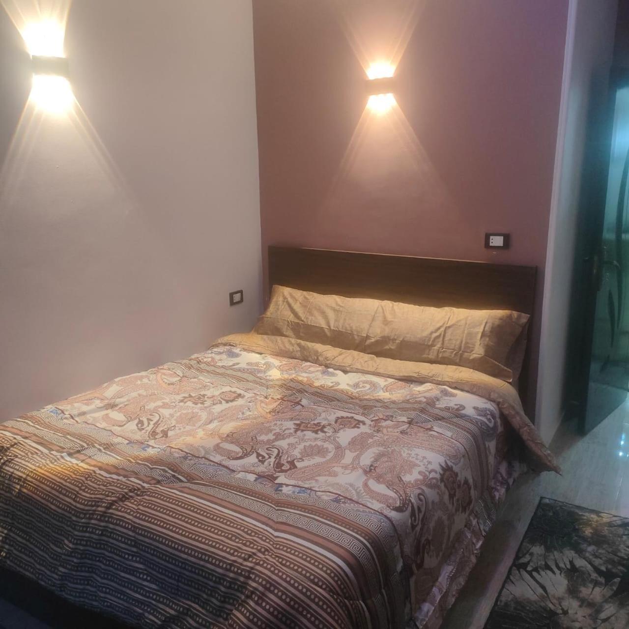 Sea View Apartment *