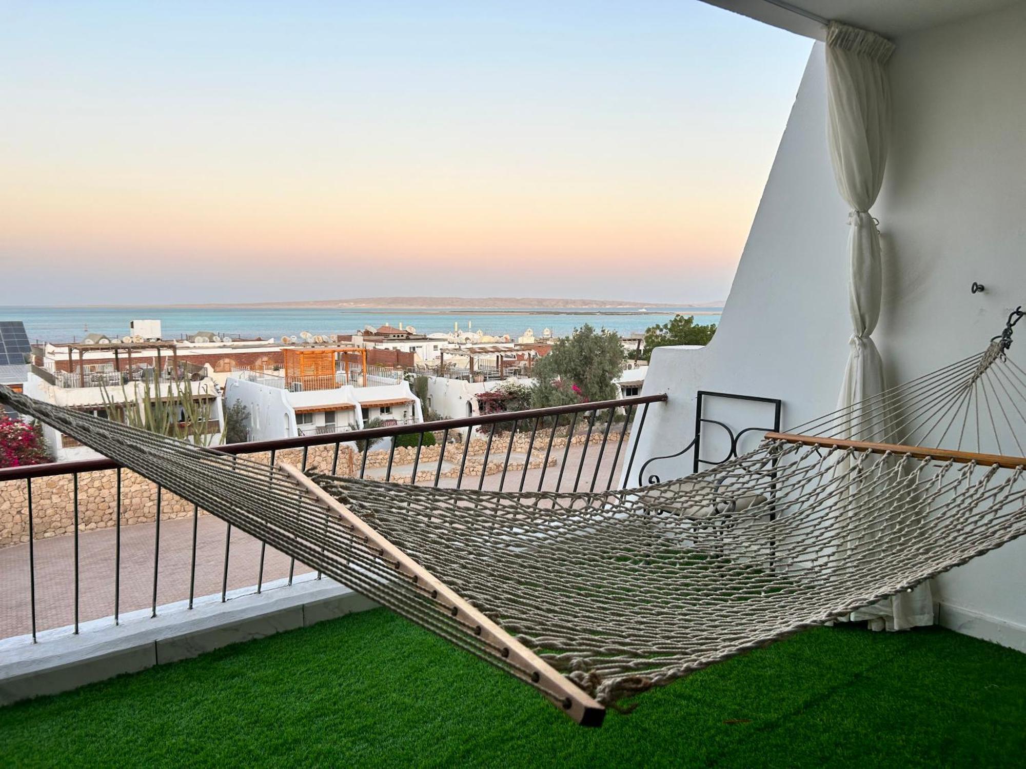 Cordoba Sea View With Open Air Jacuzzi At Mastaba