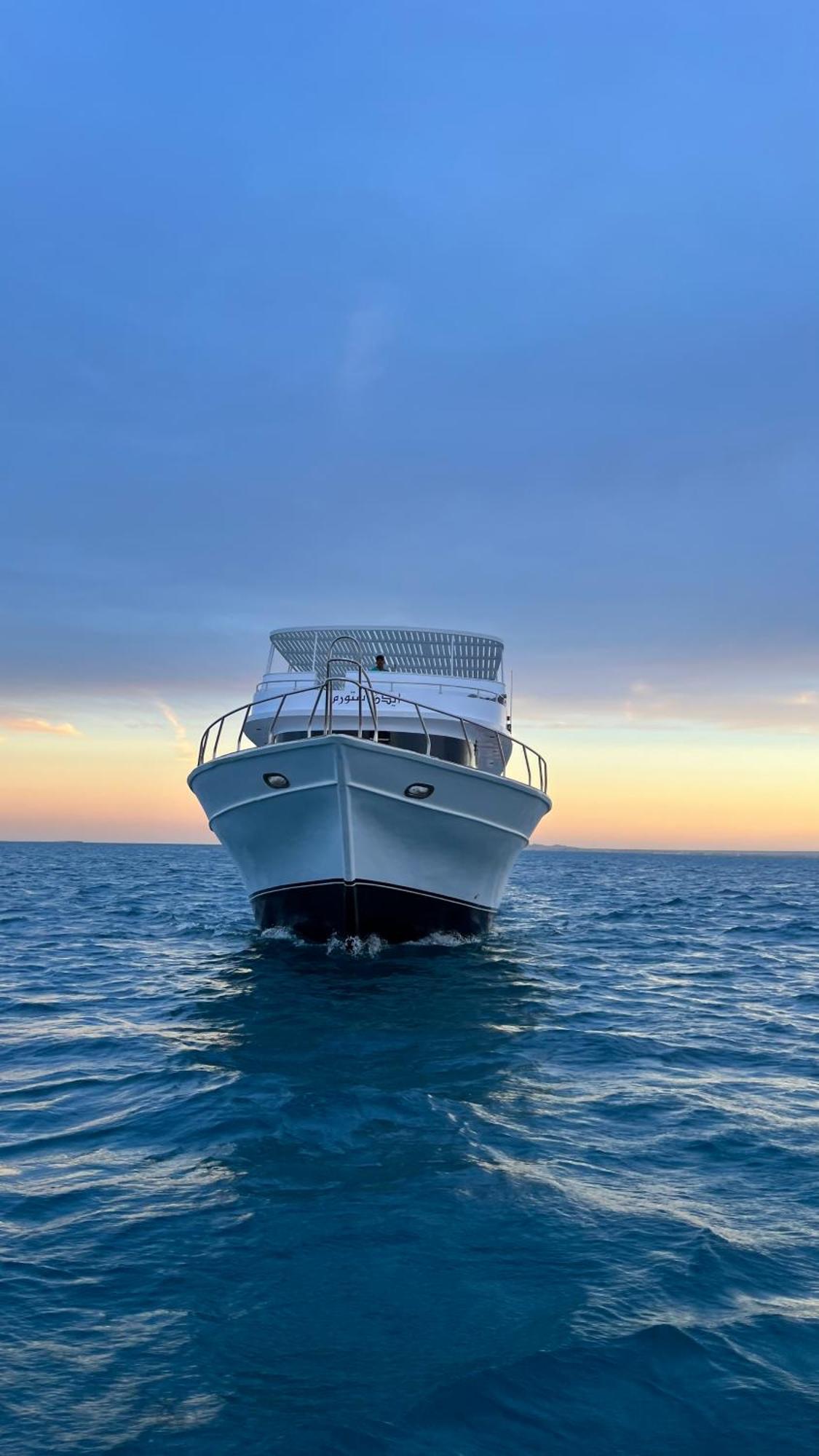 Edan Storm Yacht
