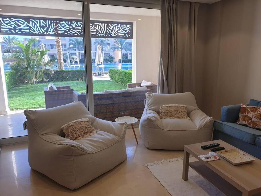 Mangroovy - 2br Prodigious Ground Pool & Sea View Apartment