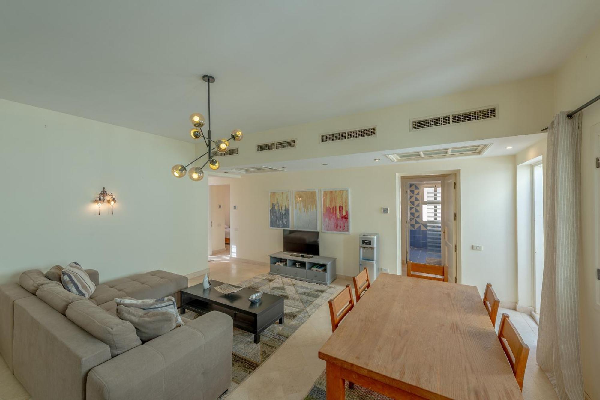 Apartment Spacious With Roof Terrace In Abu Tig Marina Mb5-2-102