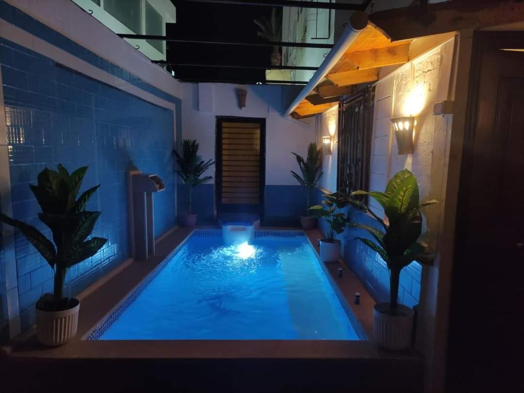 3 Bedroom Apartment *